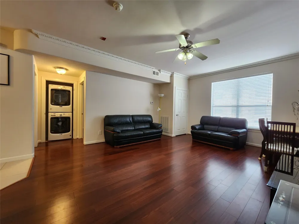 6655 W Sam Houston Parkway S #2F Houston, TX 77072