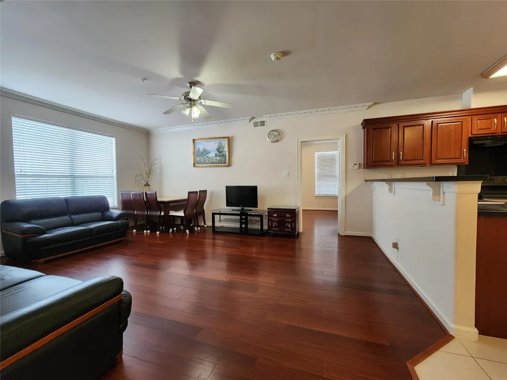 6655 W Sam Houston Parkway S #2F Houston, TX 77072