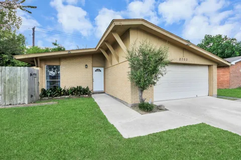 2703 Knotty Oaks Trail