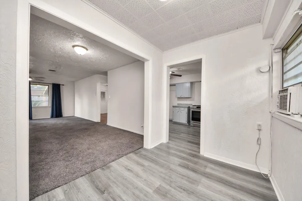 2703 Knotty Oaks Trail Houston, TX 77045
