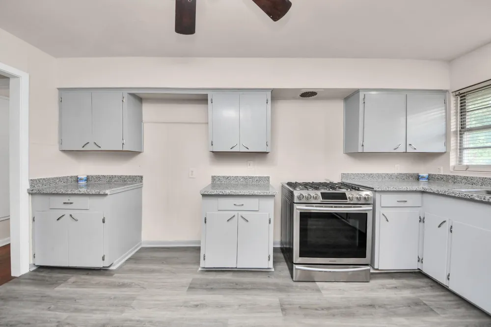 2703 Knotty Oaks Trail Houston, TX 77045