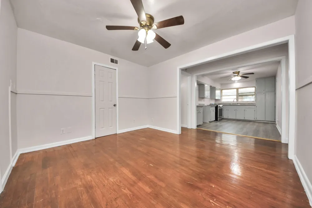 2703 Knotty Oaks Trail Houston, TX 77045