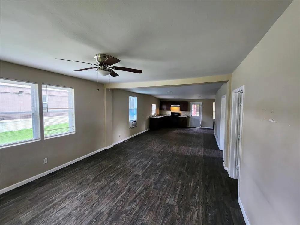 330 North Ann Street Sour Lake, TX 77659