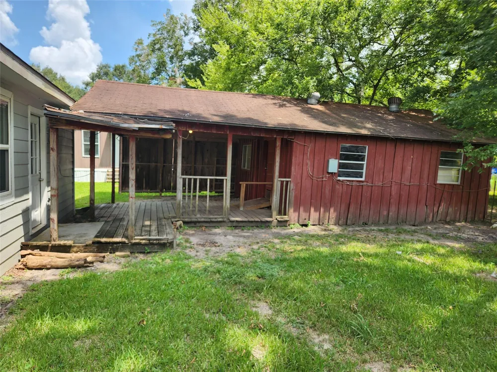 330 North Ann Street Sour Lake, TX 77659