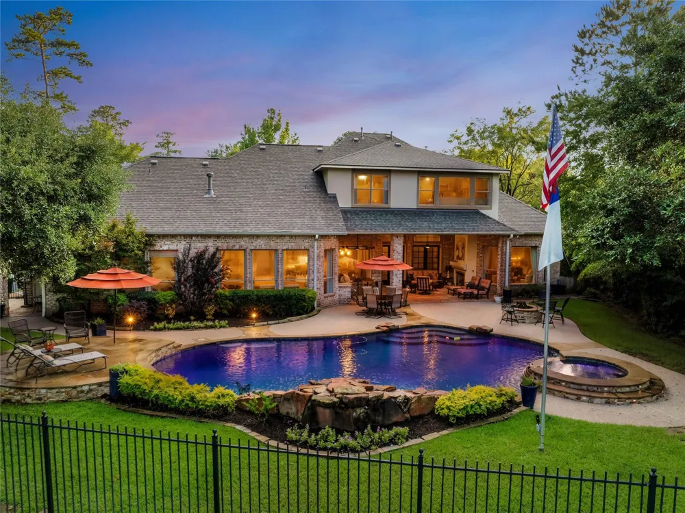 70 W Ambassador Bend The Woodlands, TX 77382