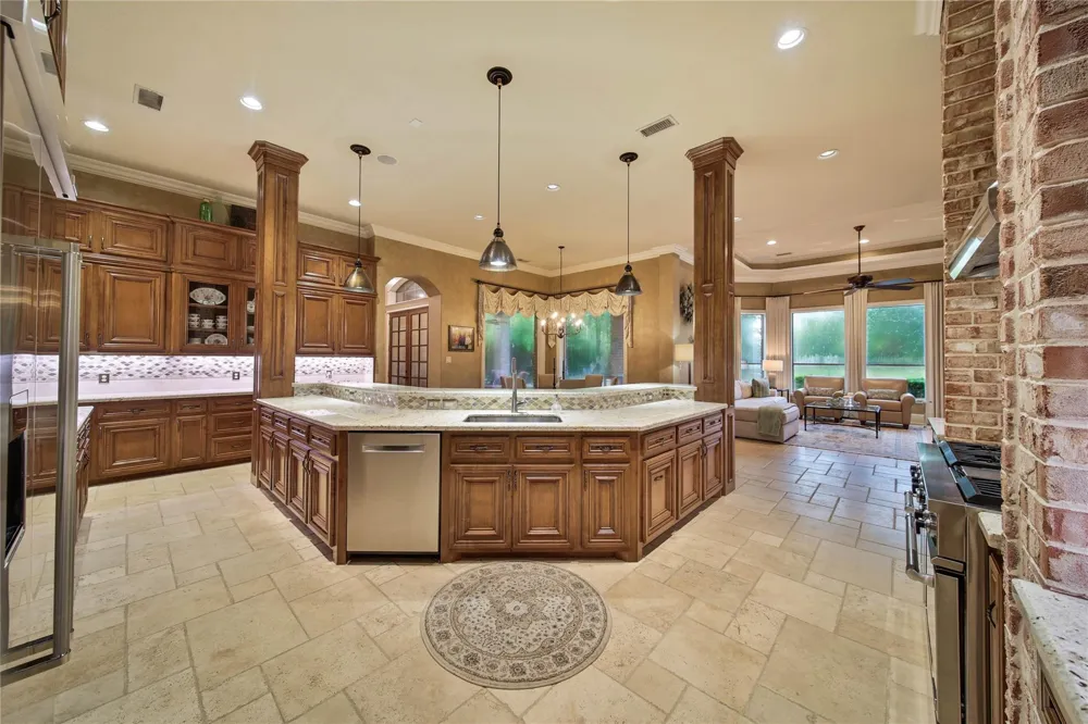 70 W Ambassador Bend The Woodlands, TX 77382