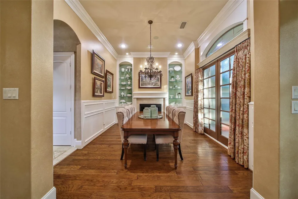 70 W Ambassador Bend The Woodlands, TX 77382