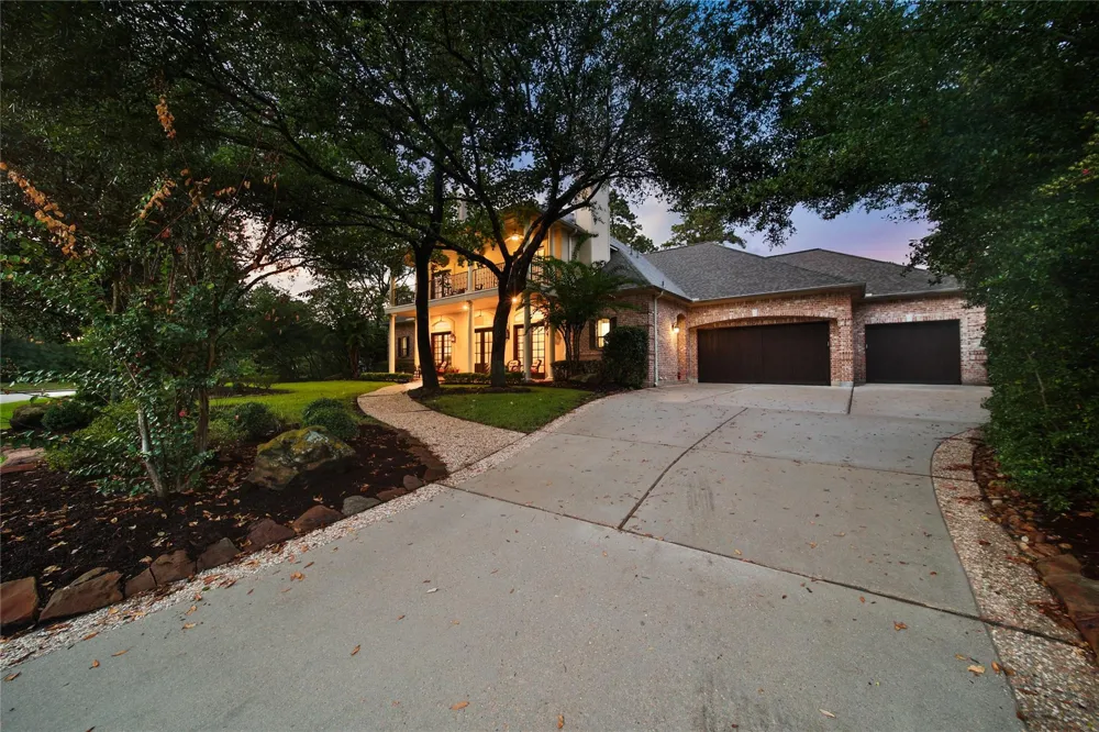 70 W Ambassador Bend The Woodlands, TX 77382