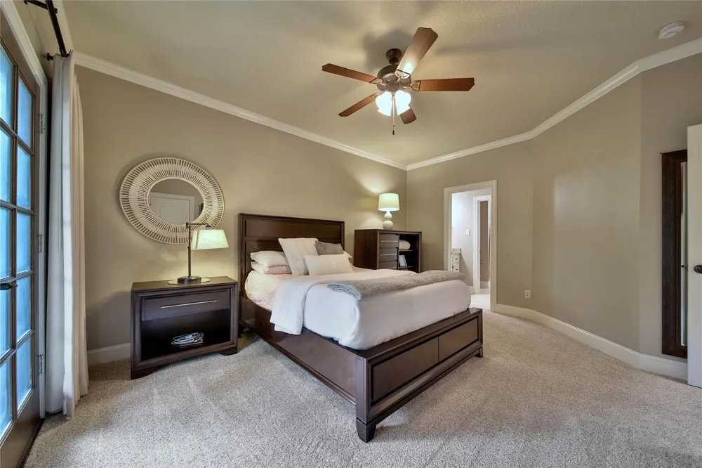 70 W Ambassador Bend The Woodlands, TX 77382
