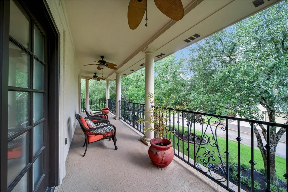 70 W Ambassador Bend The Woodlands, TX 77382