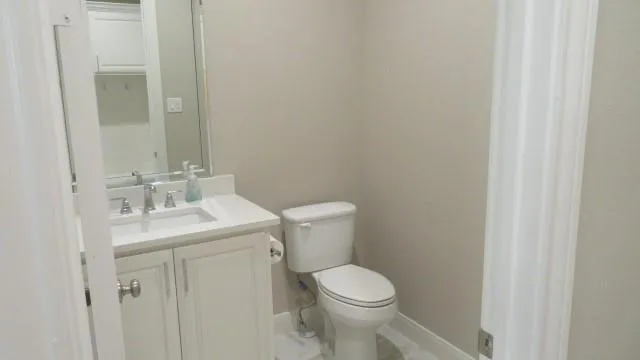 1916 Silver Point Court Friendswood, TX 77546