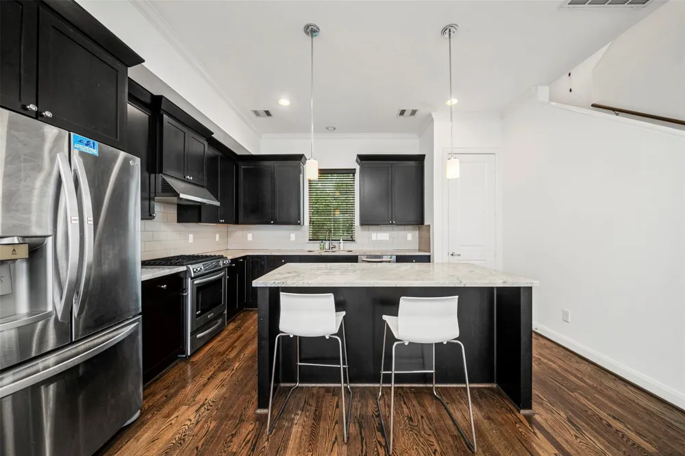 22 Hermann Park Court Houston, TX 77021