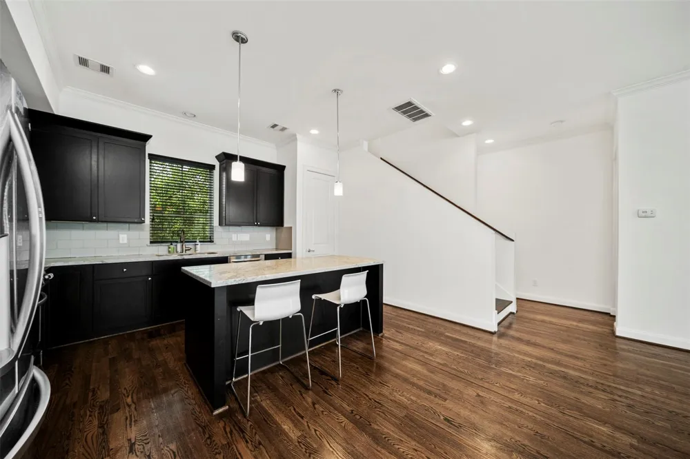 22 Hermann Park Court Houston, TX 77021