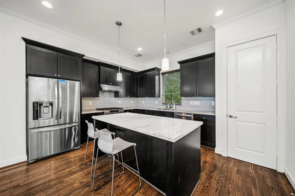 22 Hermann Park Court Houston, TX 77021