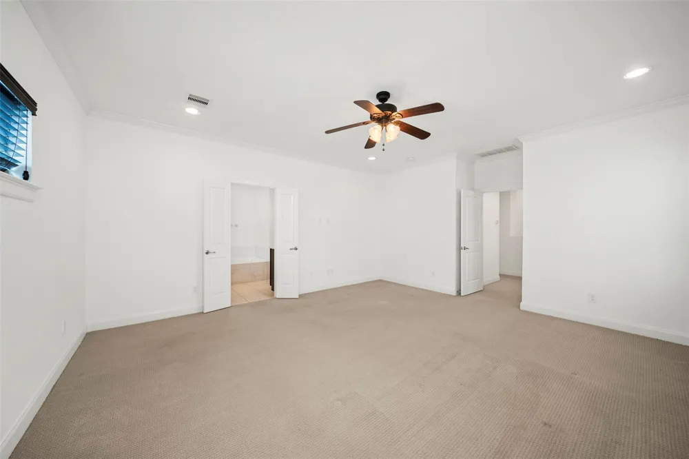 22 Hermann Park Court Houston, TX 77021