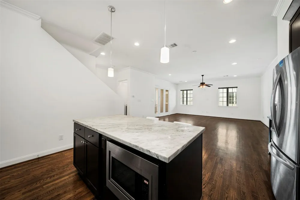 22 Hermann Park Court Houston, TX 77021
