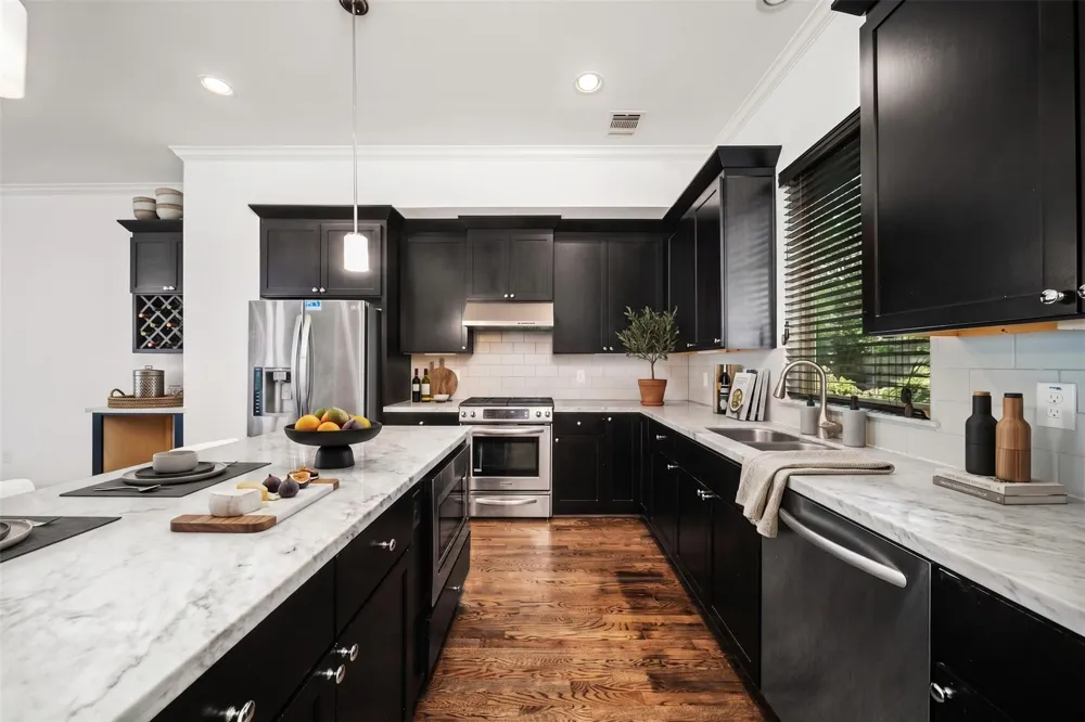 22 Hermann Park Court Houston, TX 77021