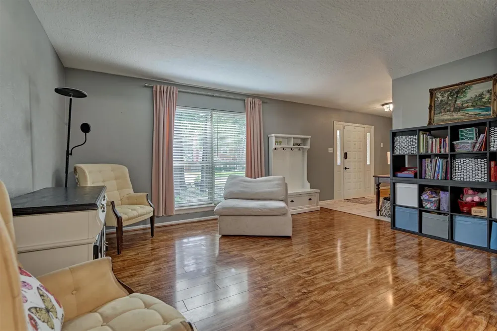 100 W Rainbow Ridge Circle The Woodlands, TX 77381