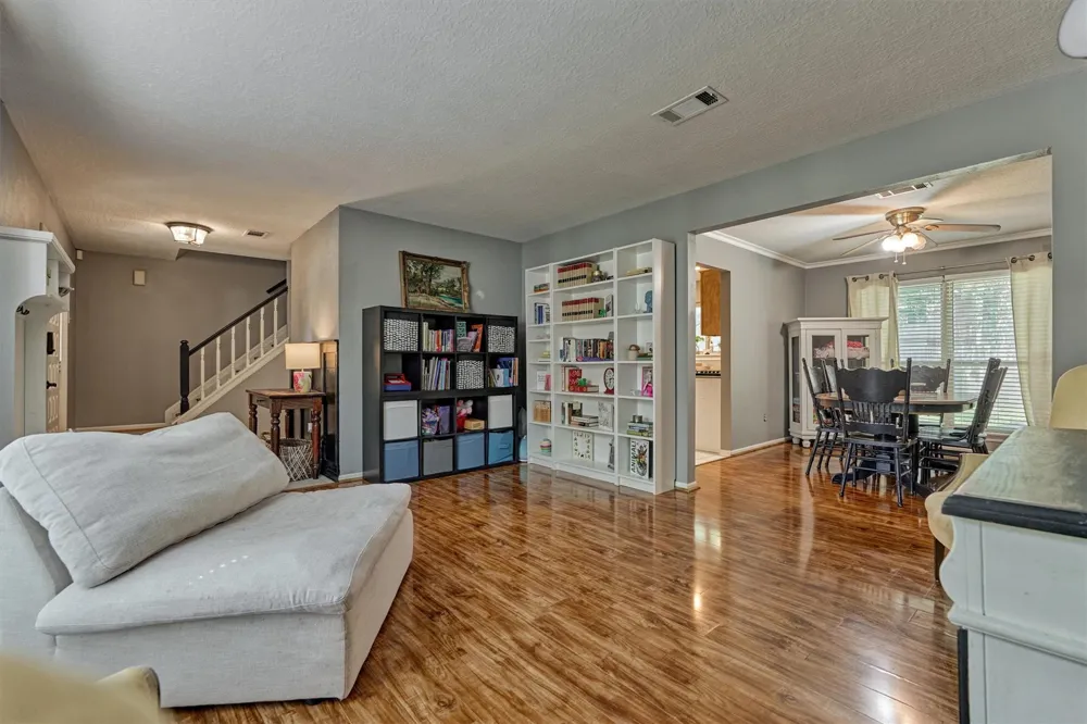 100 W Rainbow Ridge Circle The Woodlands, TX 77381