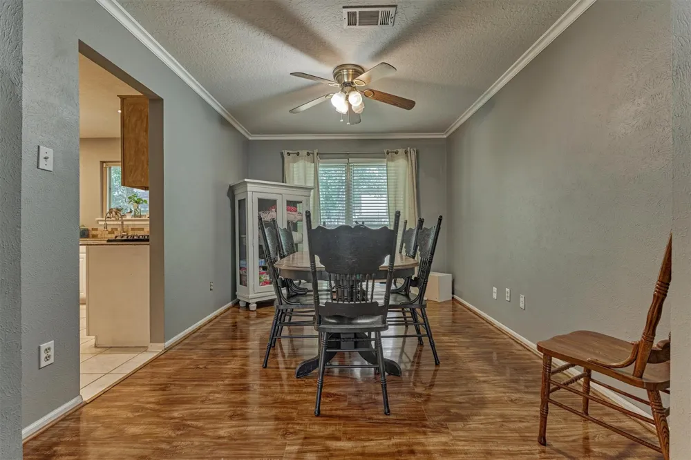 100 W Rainbow Ridge Circle The Woodlands, TX 77381
