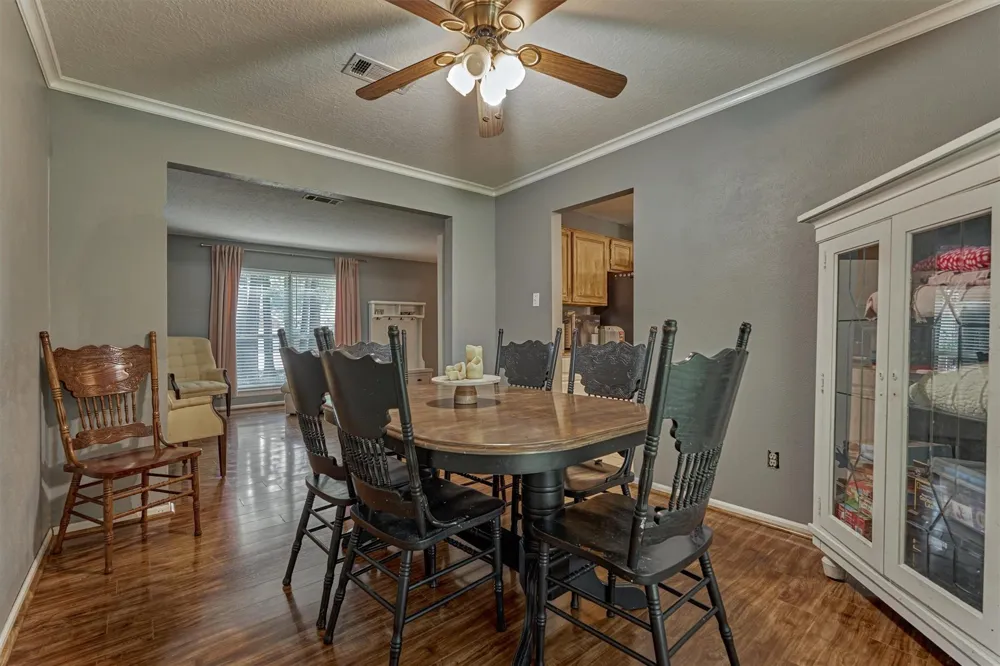 100 W Rainbow Ridge Circle The Woodlands, TX 77381
