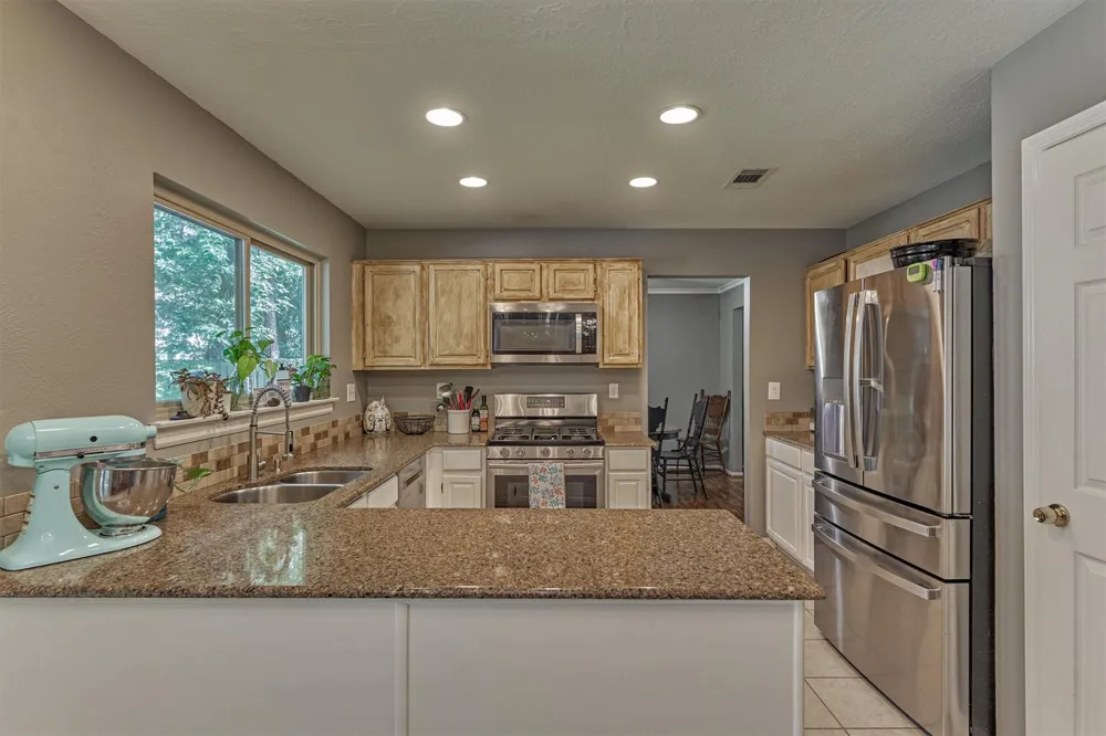 100 W Rainbow Ridge Circle The Woodlands, TX 77381