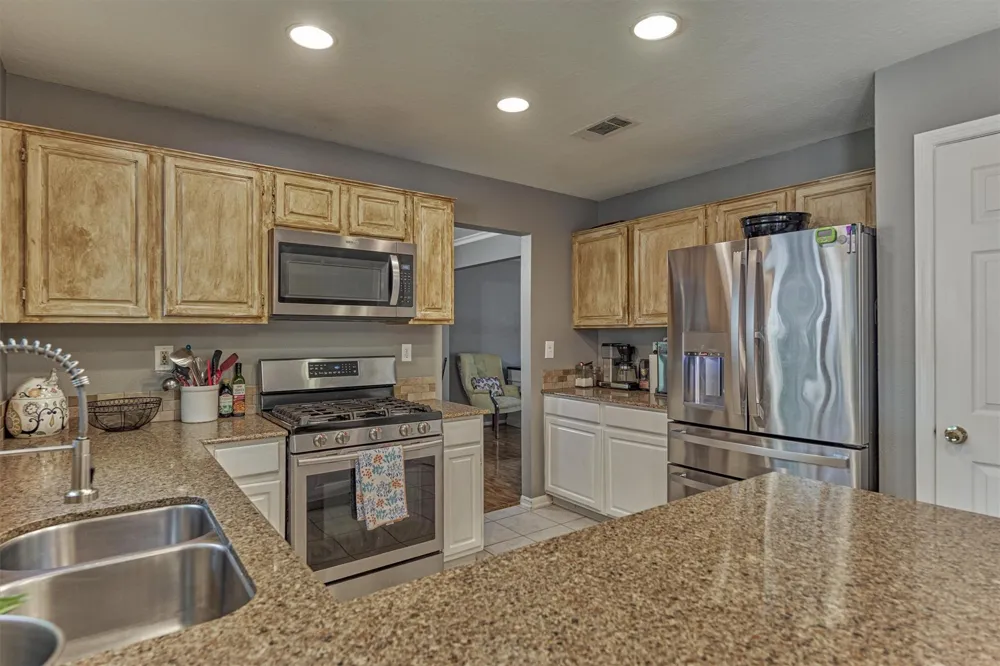 100 W Rainbow Ridge Circle The Woodlands, TX 77381