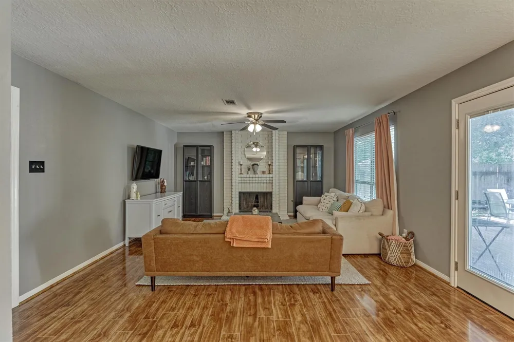 100 W Rainbow Ridge Circle The Woodlands, TX 77381