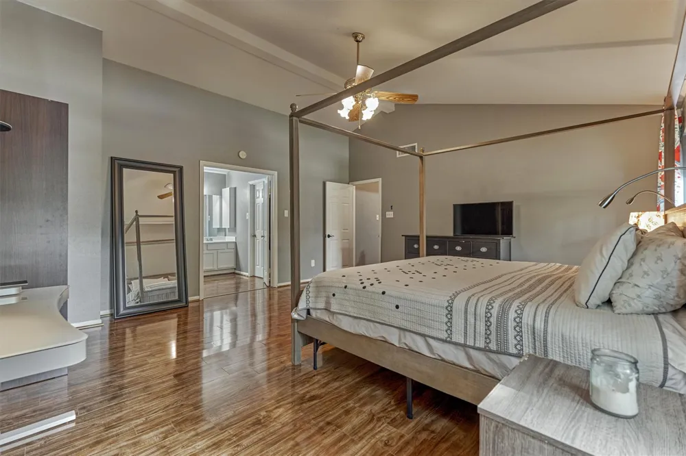 100 W Rainbow Ridge Circle The Woodlands, TX 77381