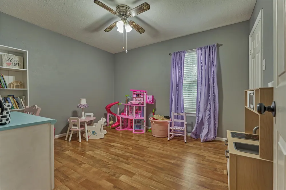 100 W Rainbow Ridge Circle The Woodlands, TX 77381