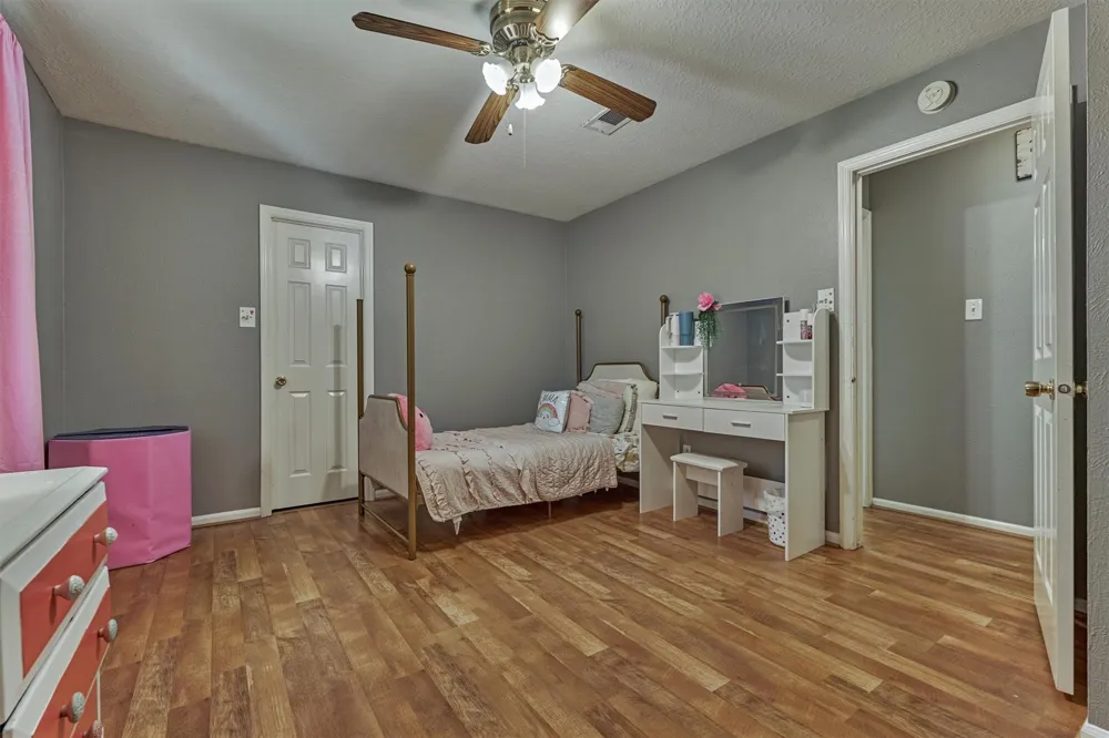 100 W Rainbow Ridge Circle The Woodlands, TX 77381
