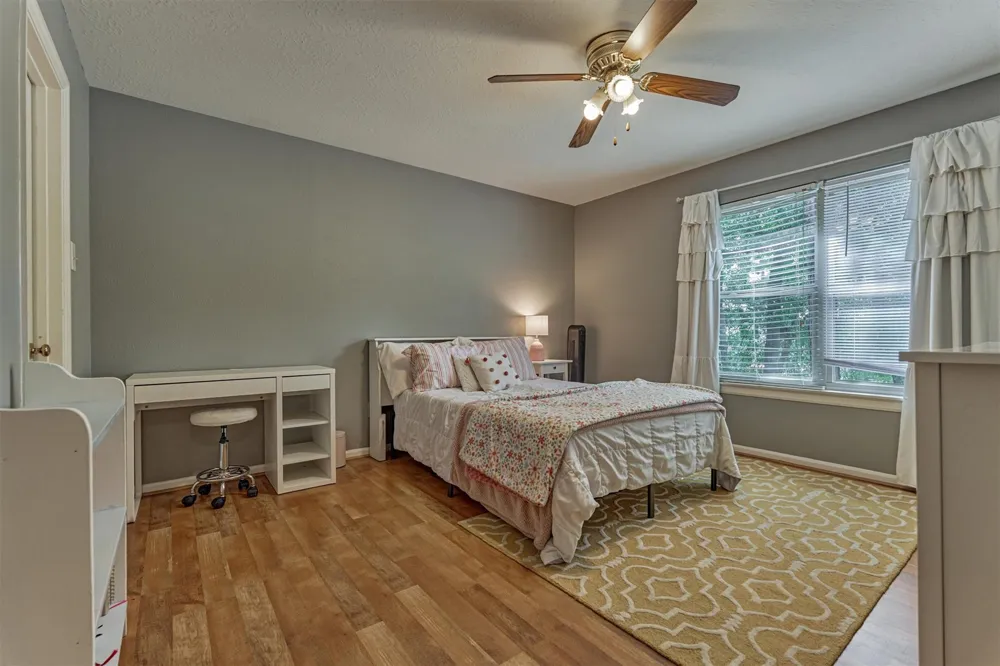 100 W Rainbow Ridge Circle The Woodlands, TX 77381