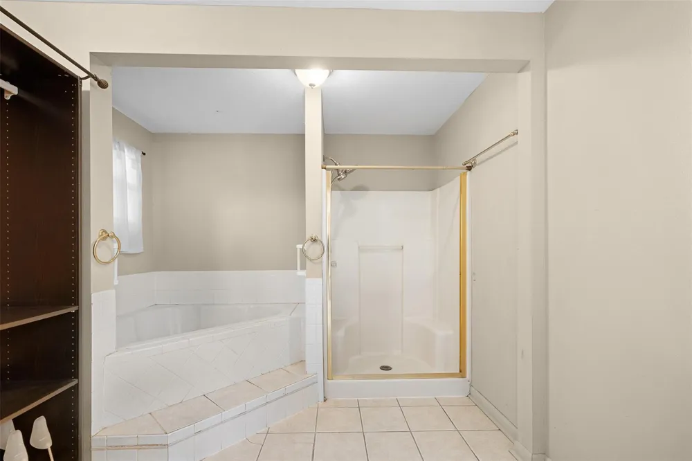 1107 County Road 151 Columbus, TX 78934