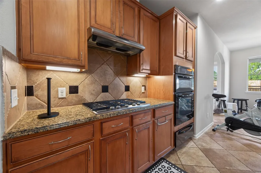 394 Dover Lane League City, TX 77573