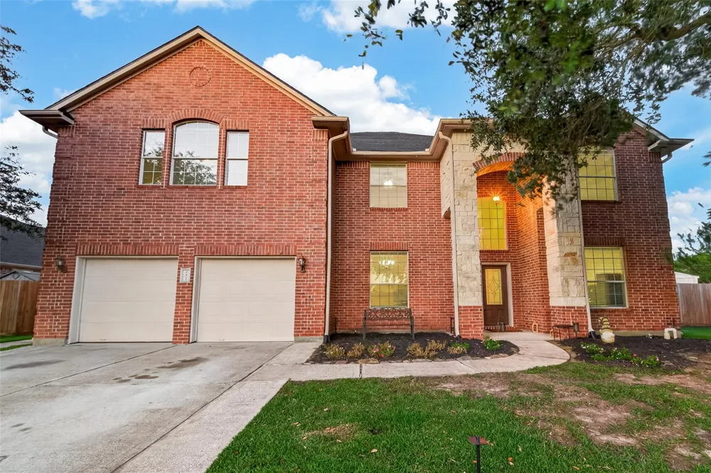 394 Dover Lane League City, TX 77573