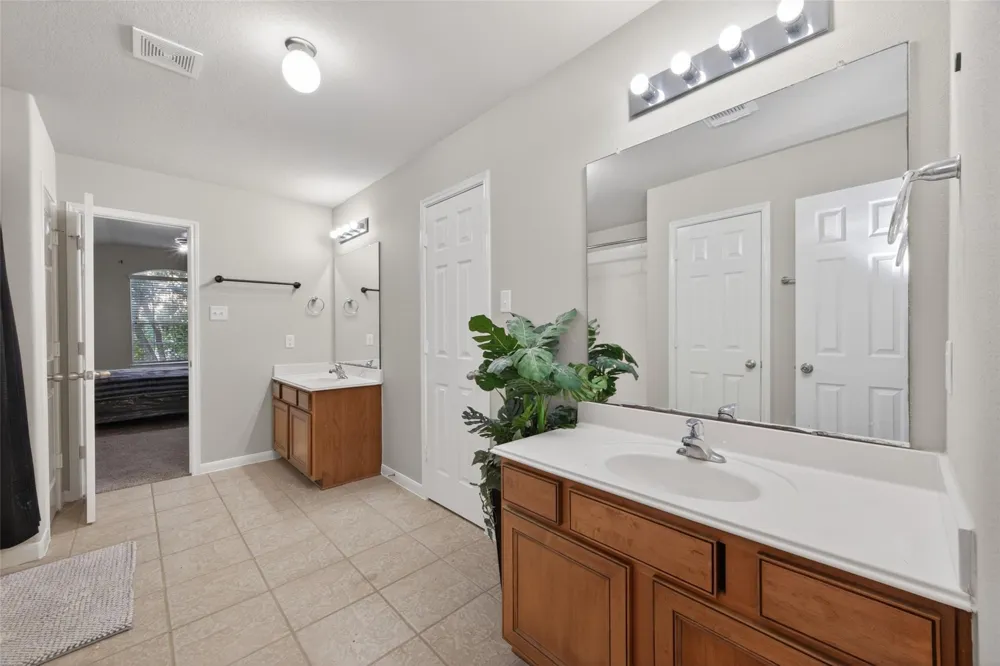 394 Dover Lane League City, TX 77573