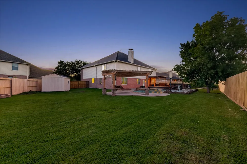 394 Dover Lane League City, TX 77573