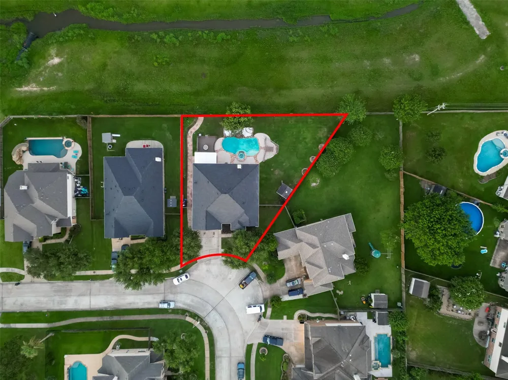 394 Dover Lane League City, TX 77573