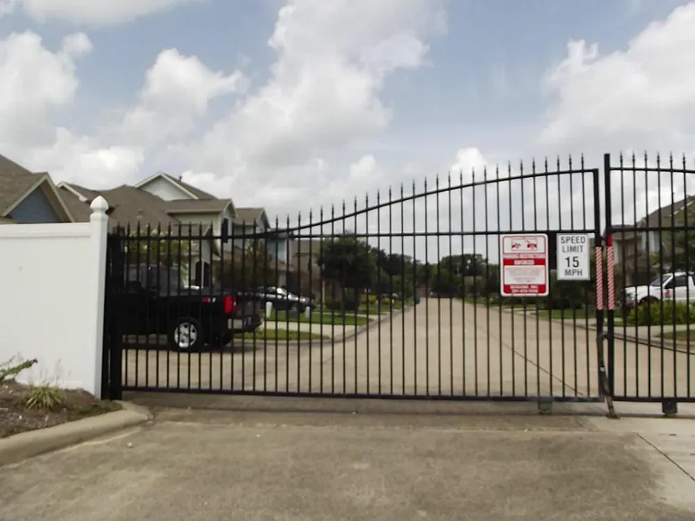 2801 Sand Dune Drive Seabrook, TX 77586