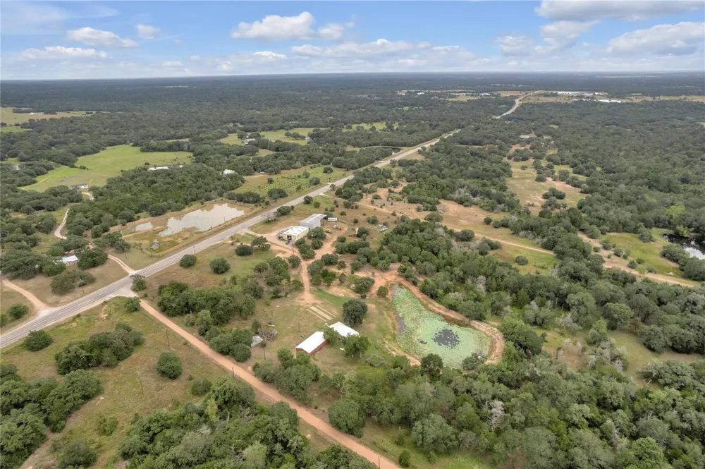 2396 Fm 109 Columbus, TX 78934