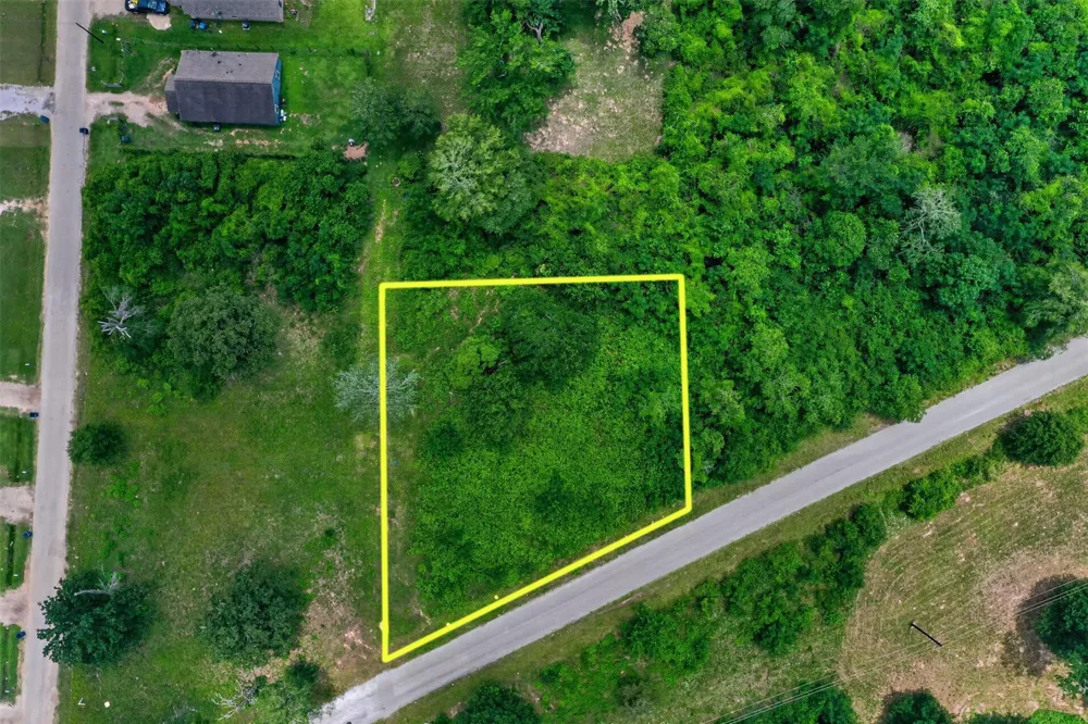 24 And Peebles Street Hempstead, TX 77445