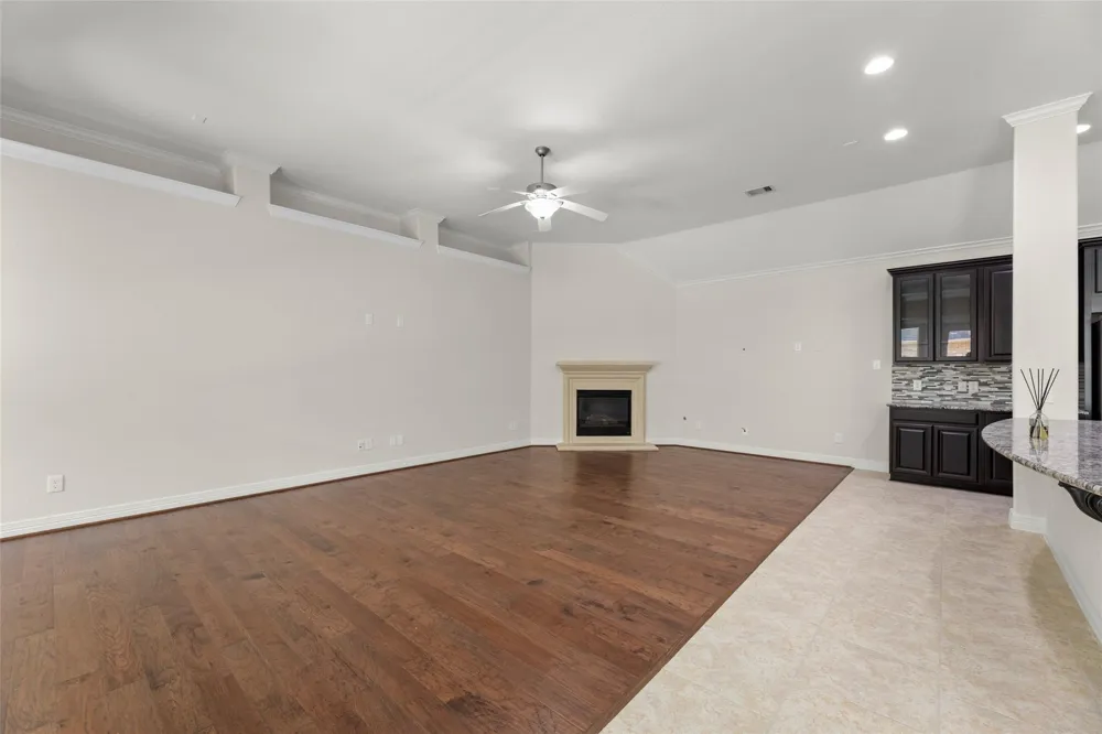 4918 Ava Meadows Lane Sugar Land, TX 77479