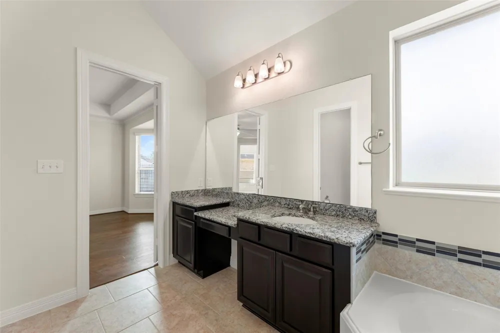 4918 Ava Meadows Lane Sugar Land, TX 77479