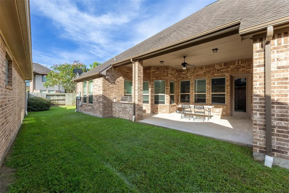 4918 Ava Meadows Lane Sugar Land, TX 77479