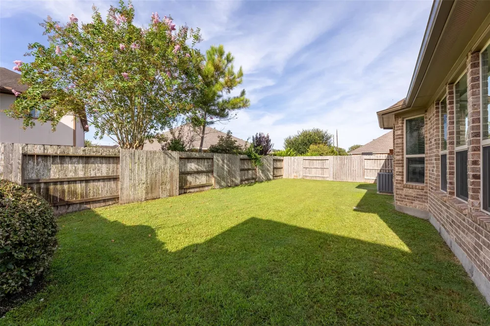 4918 Ava Meadows Lane Sugar Land, TX 77479