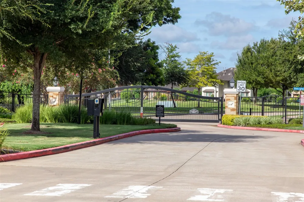 4918 Ava Meadows Lane Sugar Land, TX 77479