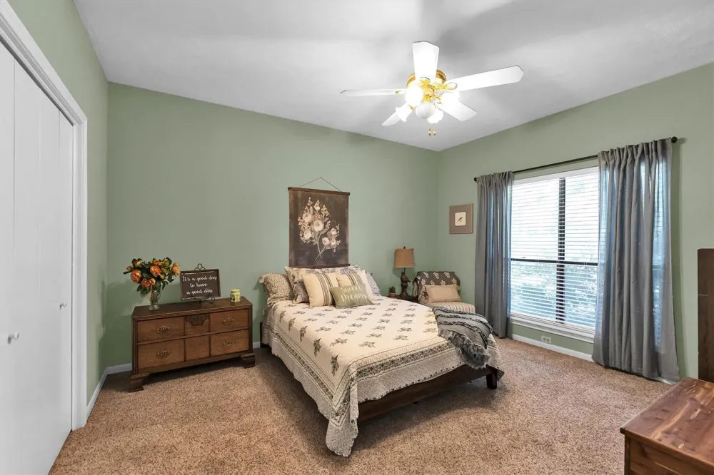 59 El Dorado Street Panorama Village, TX 77304