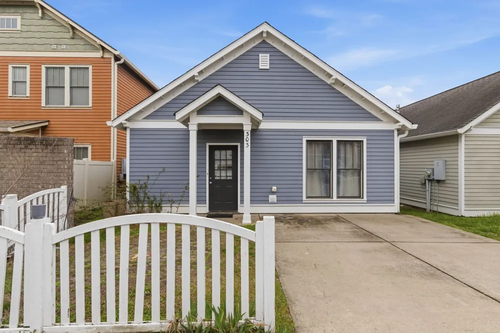 303 Crows Nest Aly Nolensville, TN 37135