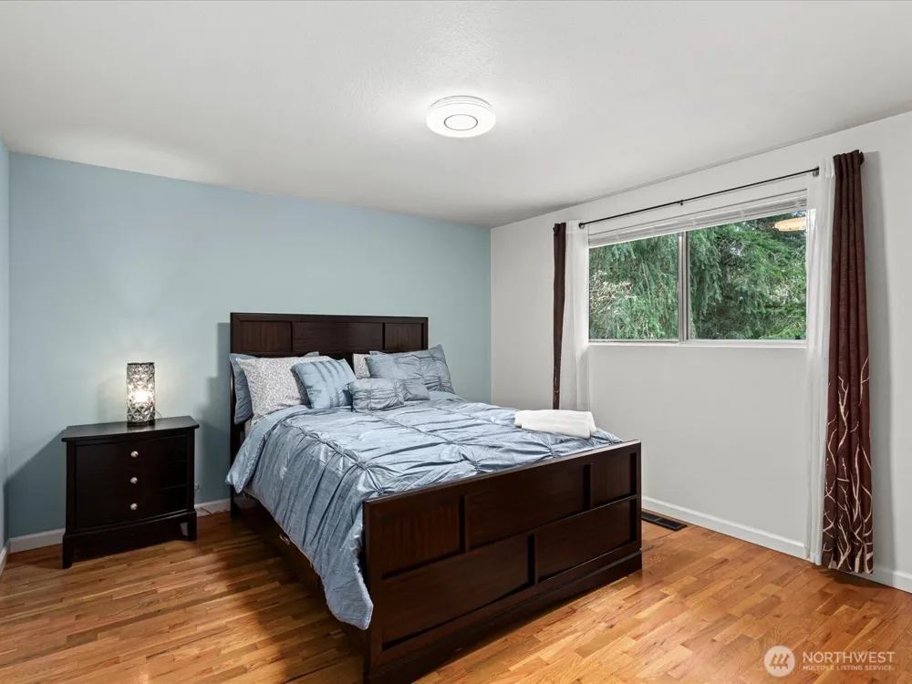 16445 Ambaum Boulevard S Burien, WA 98148
