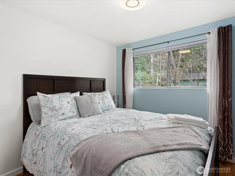 16445 Ambaum Boulevard S Burien, WA 98148